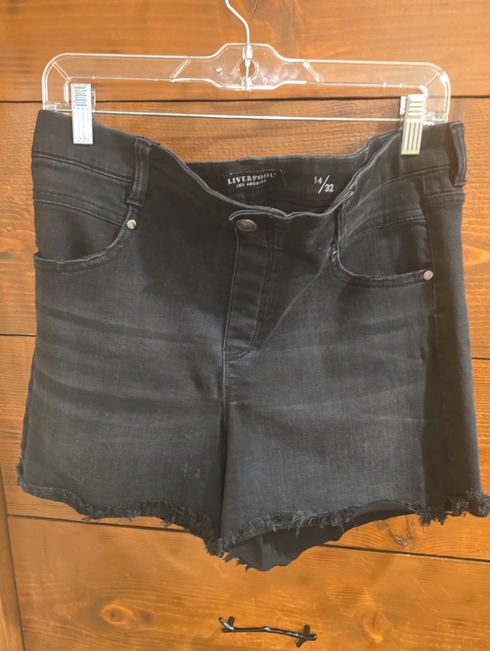 LIVERPOOL Gia Glider Black Denim Shorts Size 14 Pull-On Raw Hem Stretch